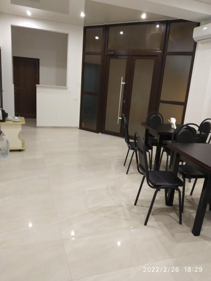 Hotel Paulina Falesti Kültér fotó