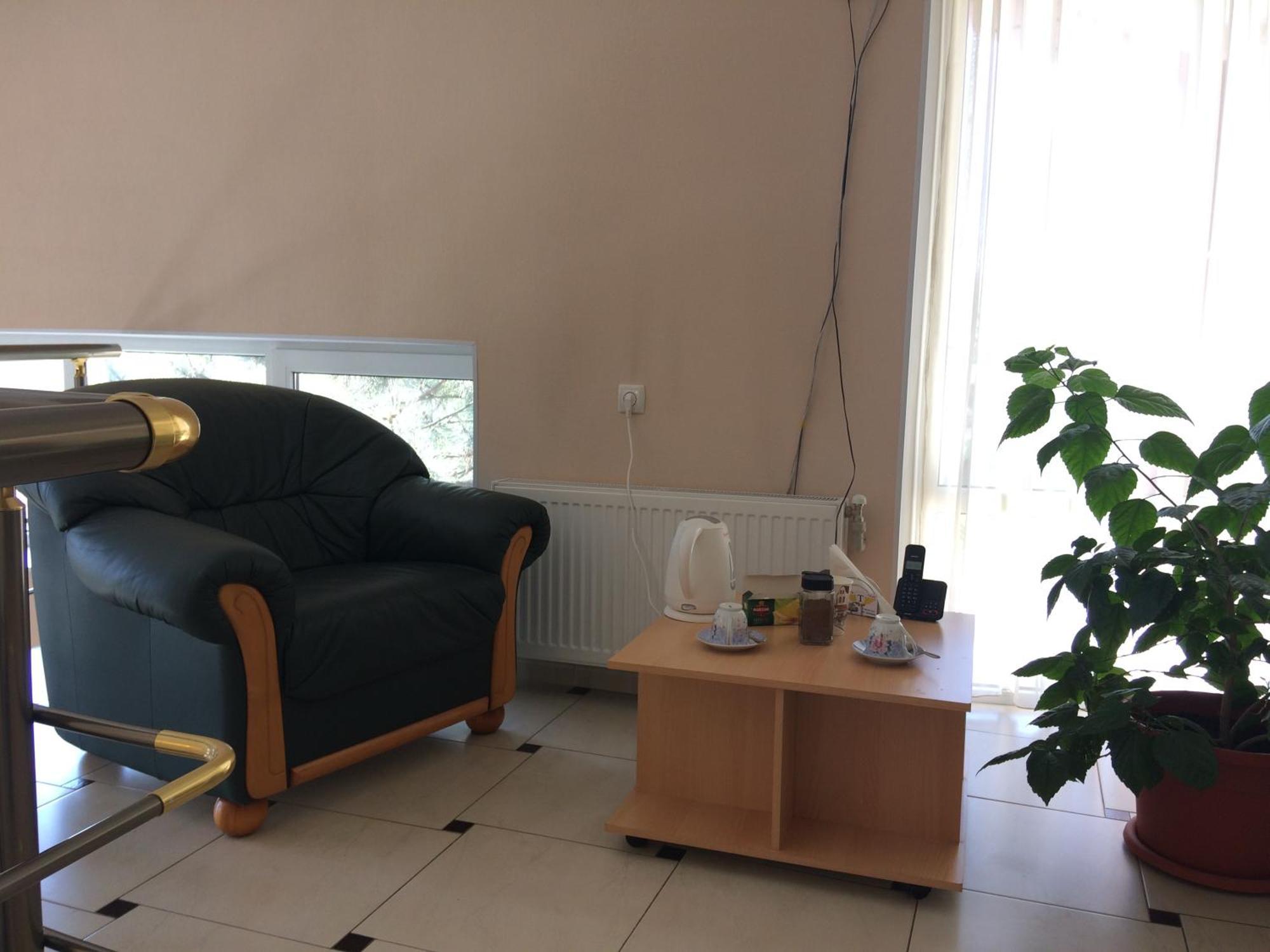 Hotel Paulina Falesti Kültér fotó