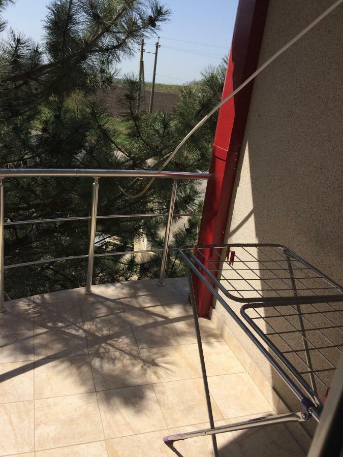 Hotel Paulina Falesti Kültér fotó